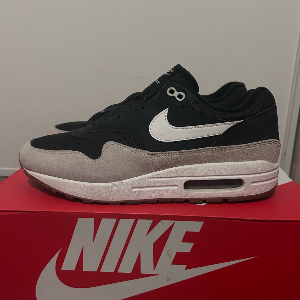 Nike air max 1 light bone black
